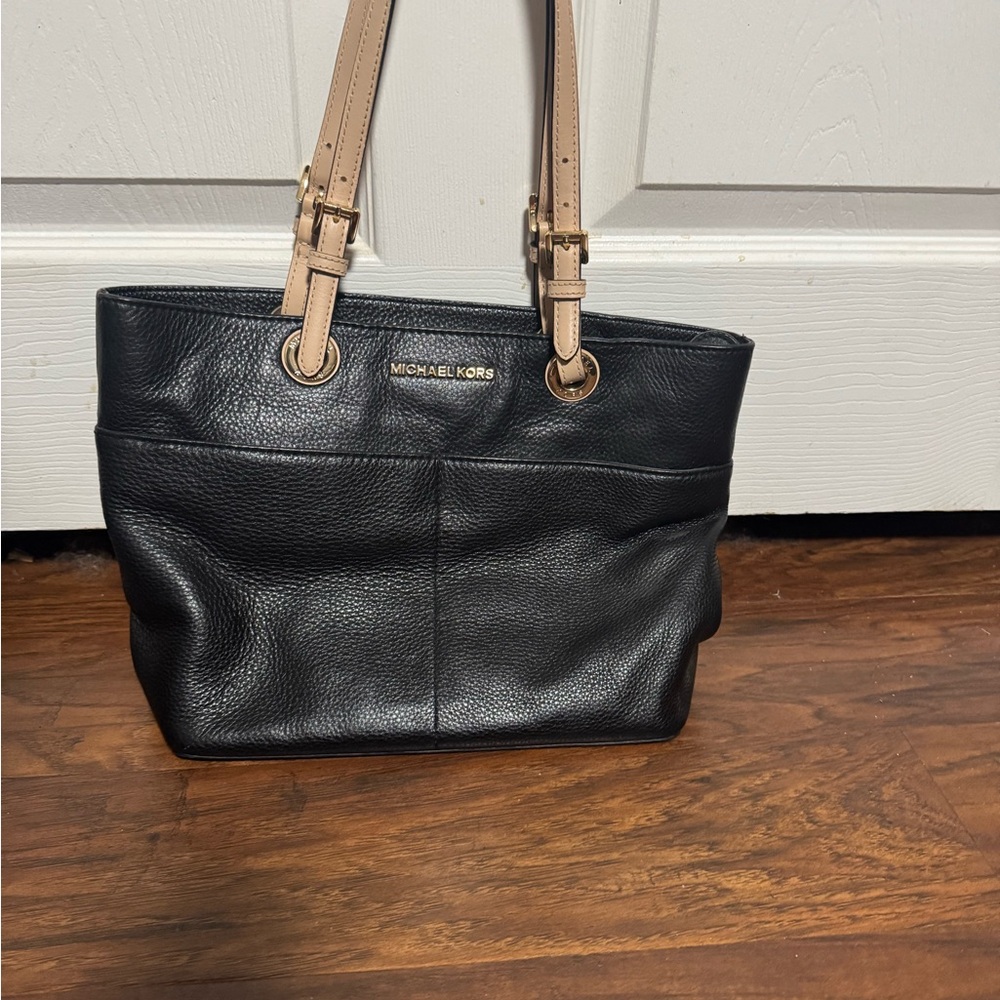 Michael Kors Black and Tan Shoulder Bag